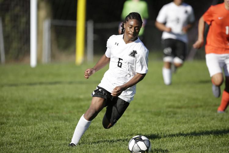 St. Teresa Bulldogs beat Eisenhower Panthers 10-0